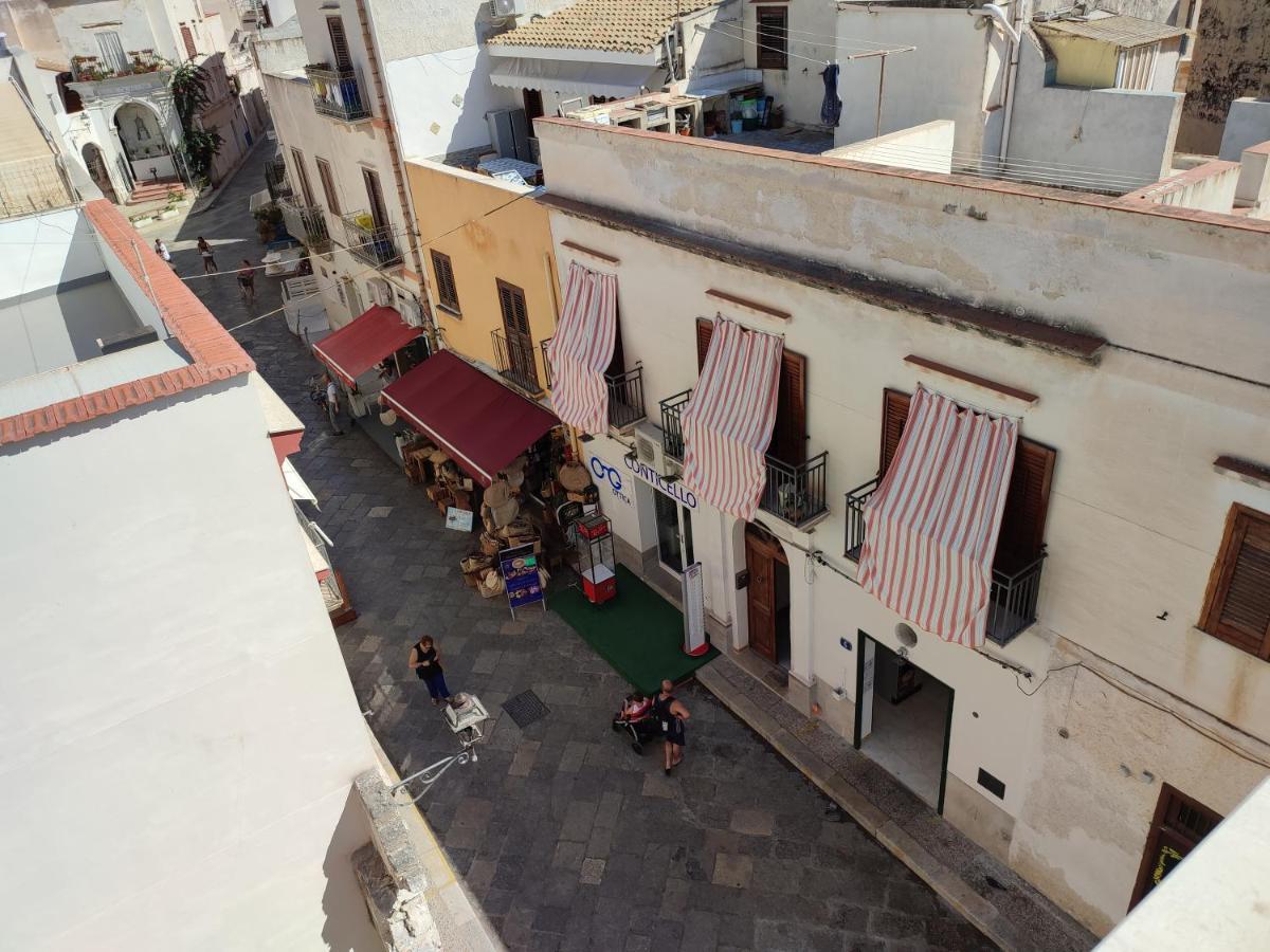 Centralissima Favignana Buitenkant foto